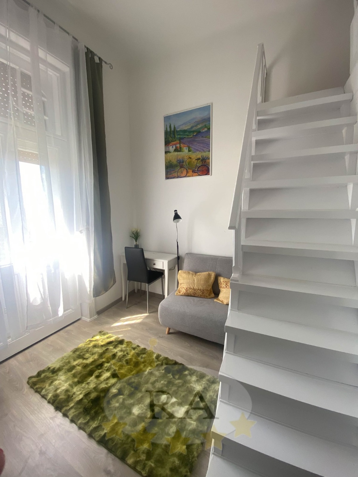 Modern Studio Flat for Rent – Piac Street, Debrecen City Center
